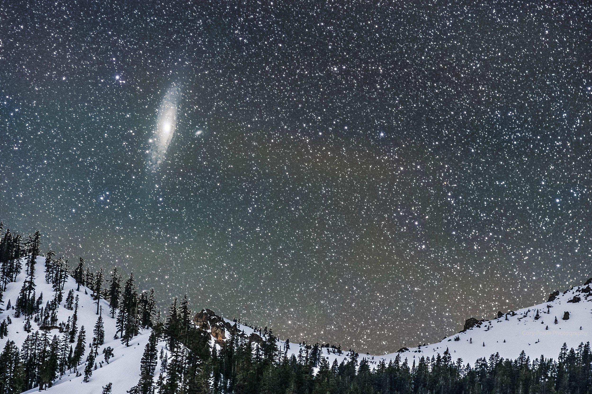 Winter galaxy. Галактика Андромеда с земли невооруженным глазом. Галактика Андромеда с земли. Андромеда Галактика на небе. Галактика Андромеды вид с земли.